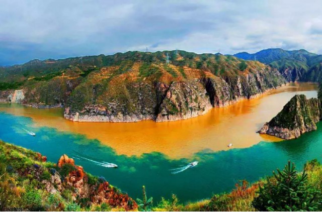河南--济源黄河三峡关山红叶两日游